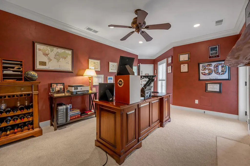2656 Cayman Heights Lexington KY 40509