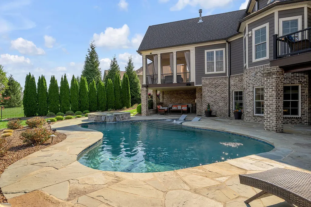 2656 Cayman Heights Lexington KY 40509