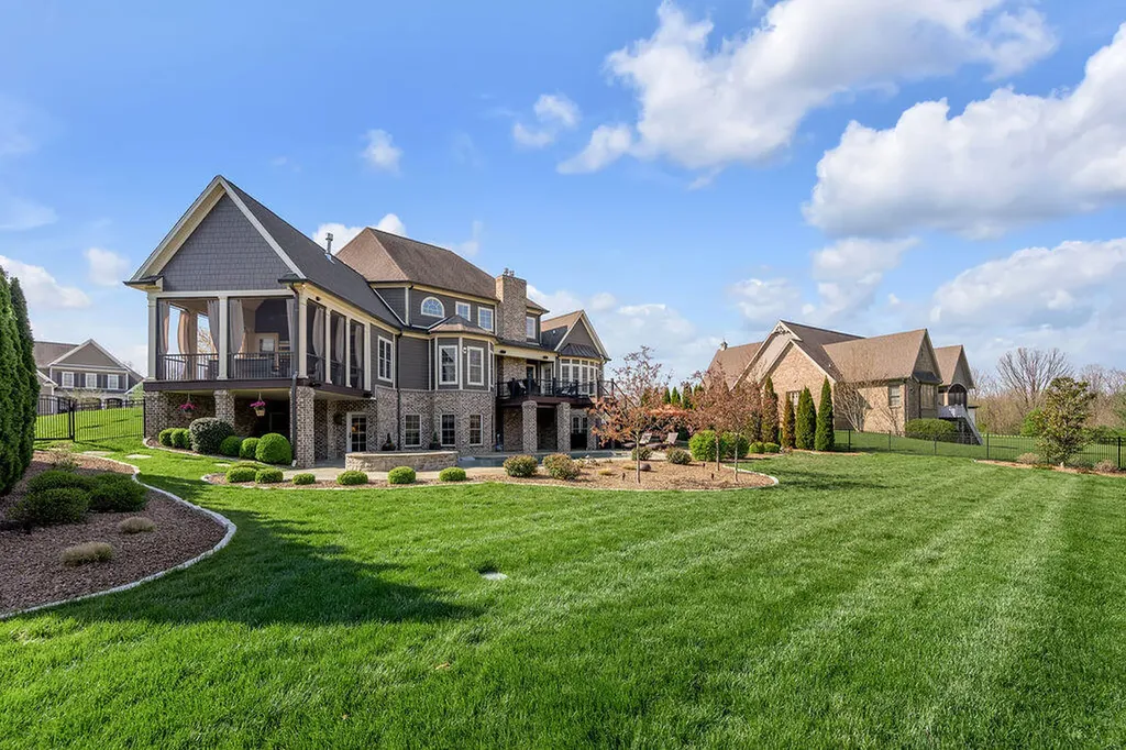 2656 Cayman Heights Lexington KY 40509