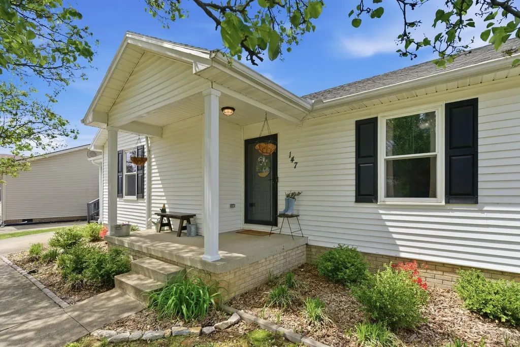 147 Cumberland Drive Georgetown KY 40324