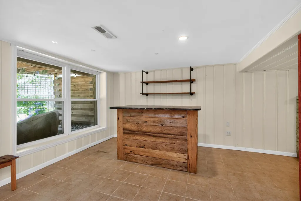 1040 Della Drive Lexington KY 40504