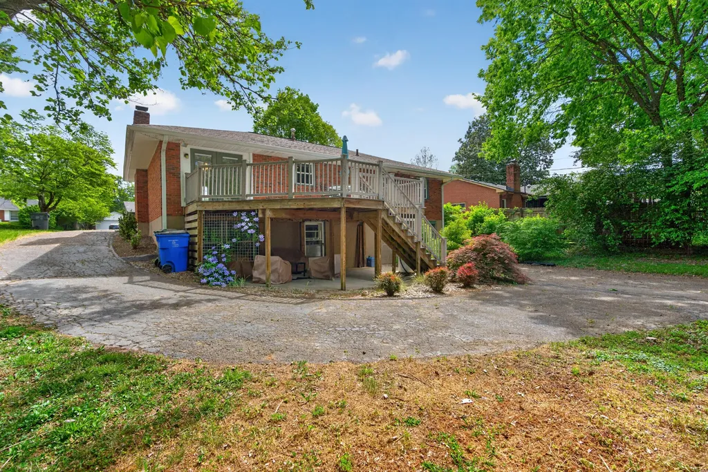 1040 Della Drive Lexington KY 40504