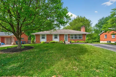 1040 Della Drive Lexington KY 40504