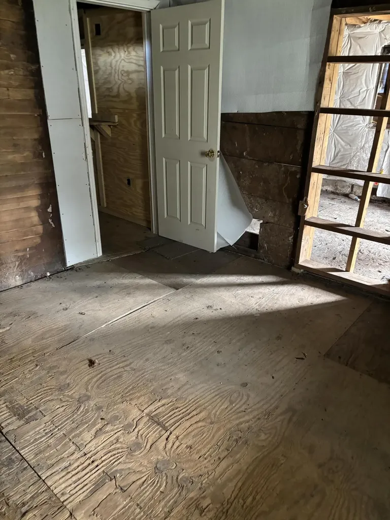 695 W Main Street Mt Vernon KY 40456