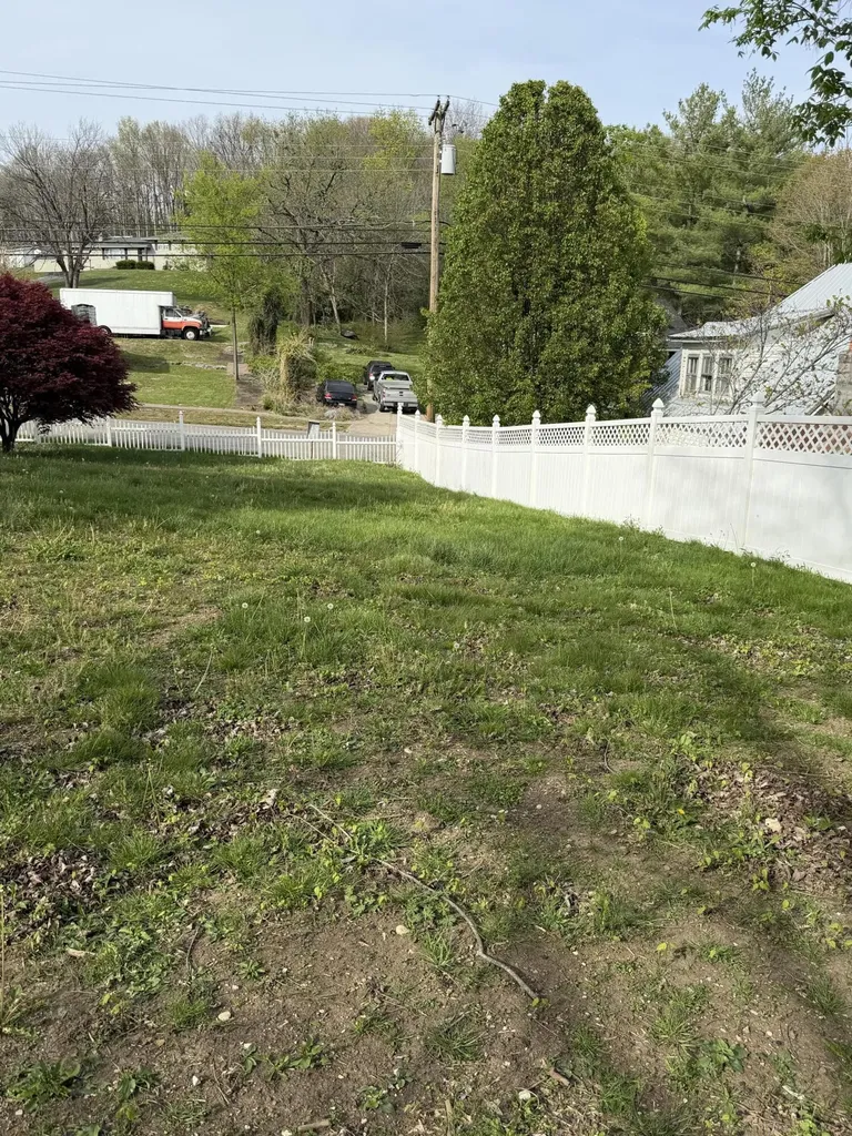 695 W Main Street Mt Vernon KY 40456