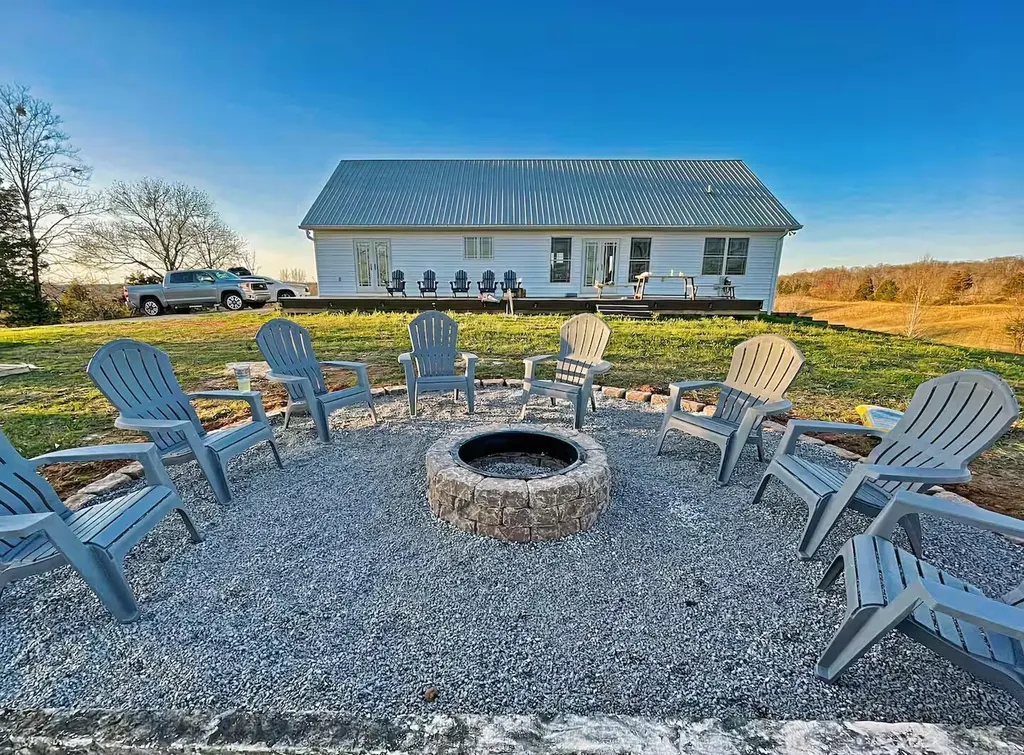 205 Franklin Spears Road Burkesville KY 42717