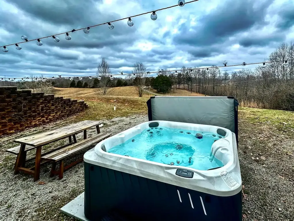 205 Franklin Spears Road Burkesville KY 42717