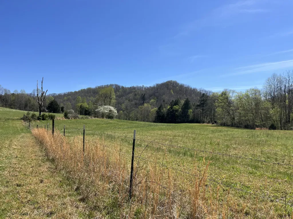 117 Bradley Lane Beattyville KY 41311