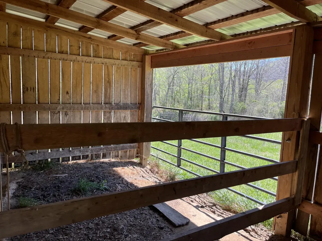 117 Bradley Lane Beattyville KY 41311