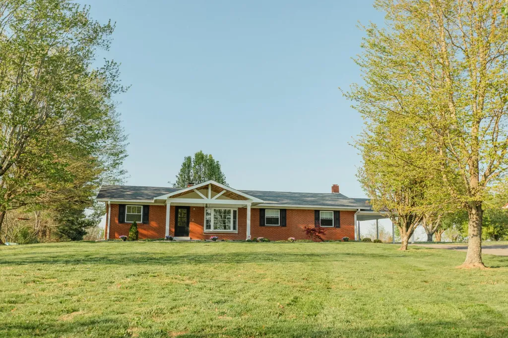734 E Old Norwood Road Science Hill KY 42553