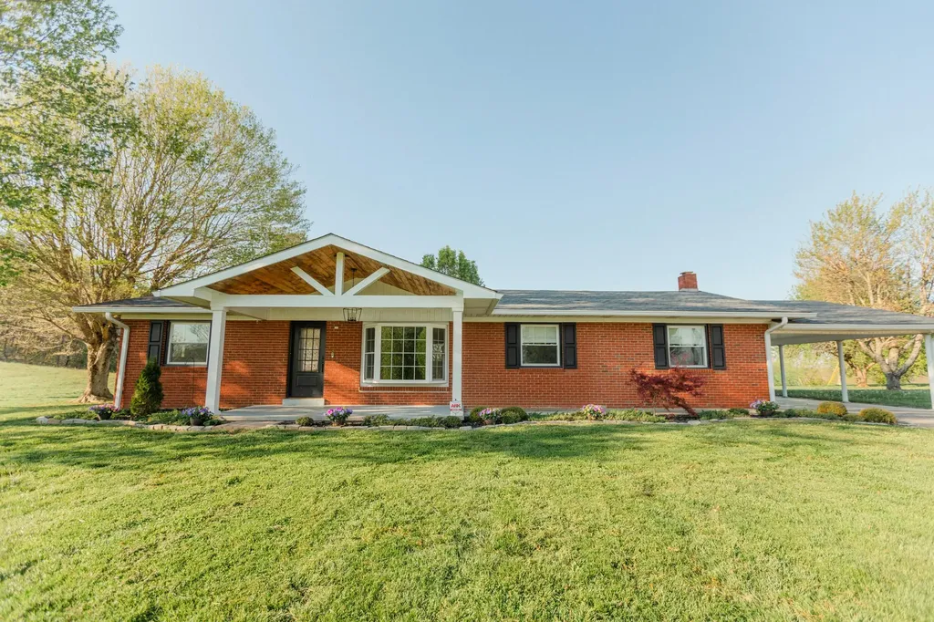 734 E Old Norwood Road Science Hill KY 42553