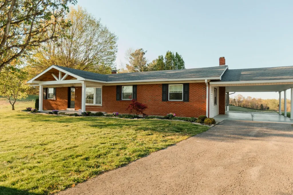 734 E Old Norwood Road Science Hill KY 42553