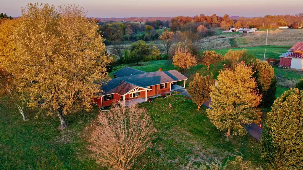 734 E Old Norwood Road Science Hill KY 42553