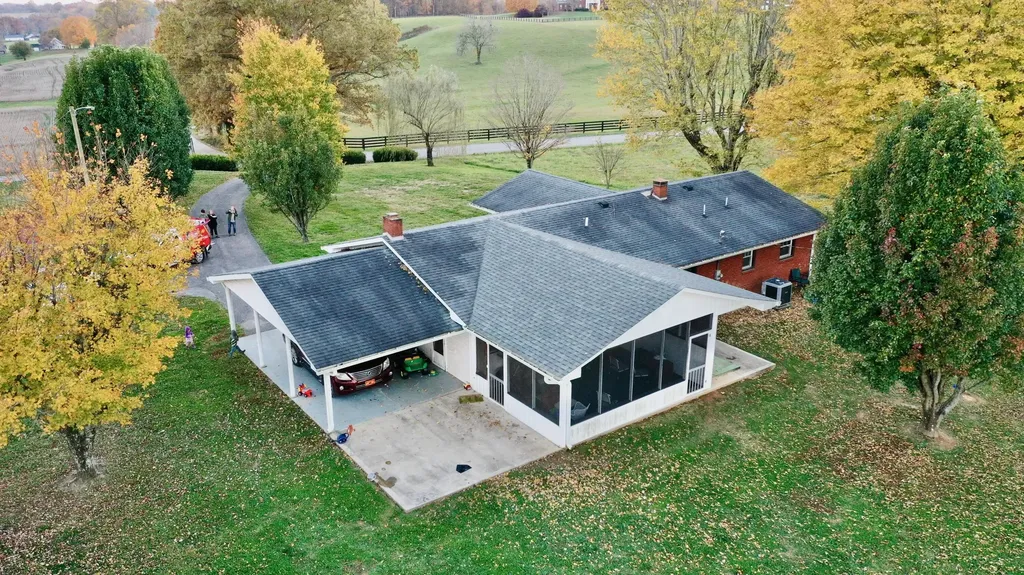 734 E Old Norwood Road Science Hill KY 42553