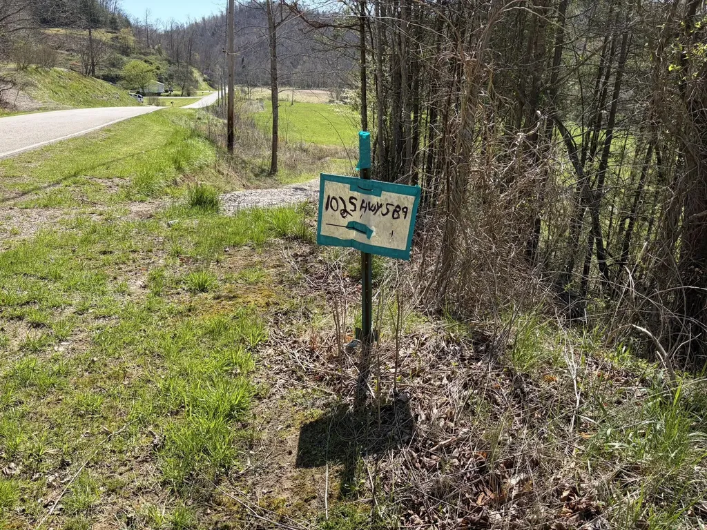 1025 State Highway 589 West Liberty KY 41472