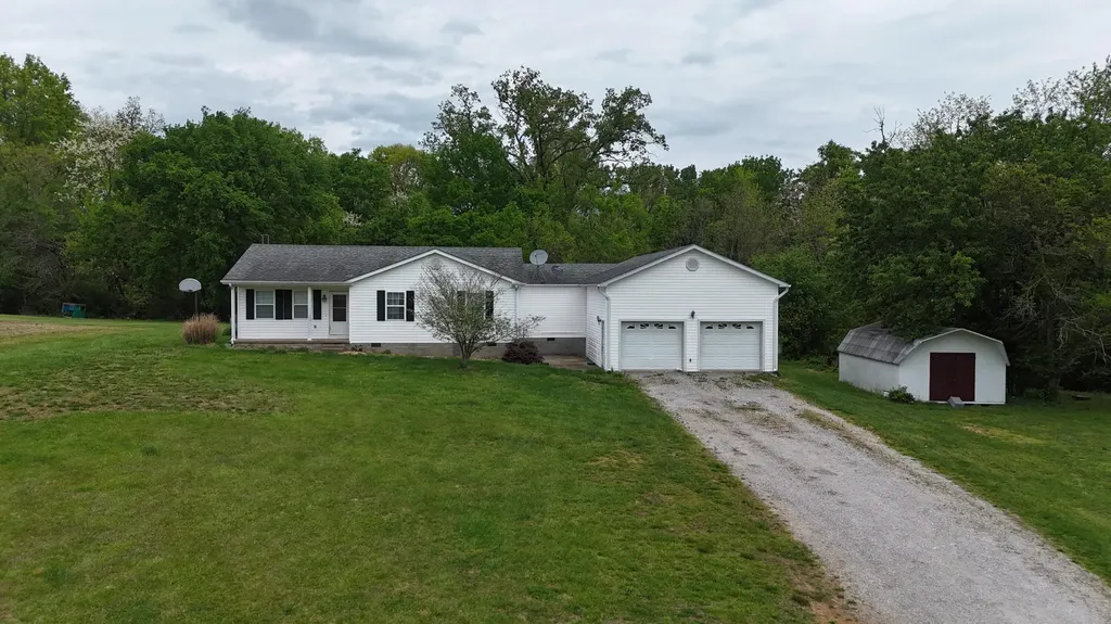 927 Tuggle Road Danville KY 40422