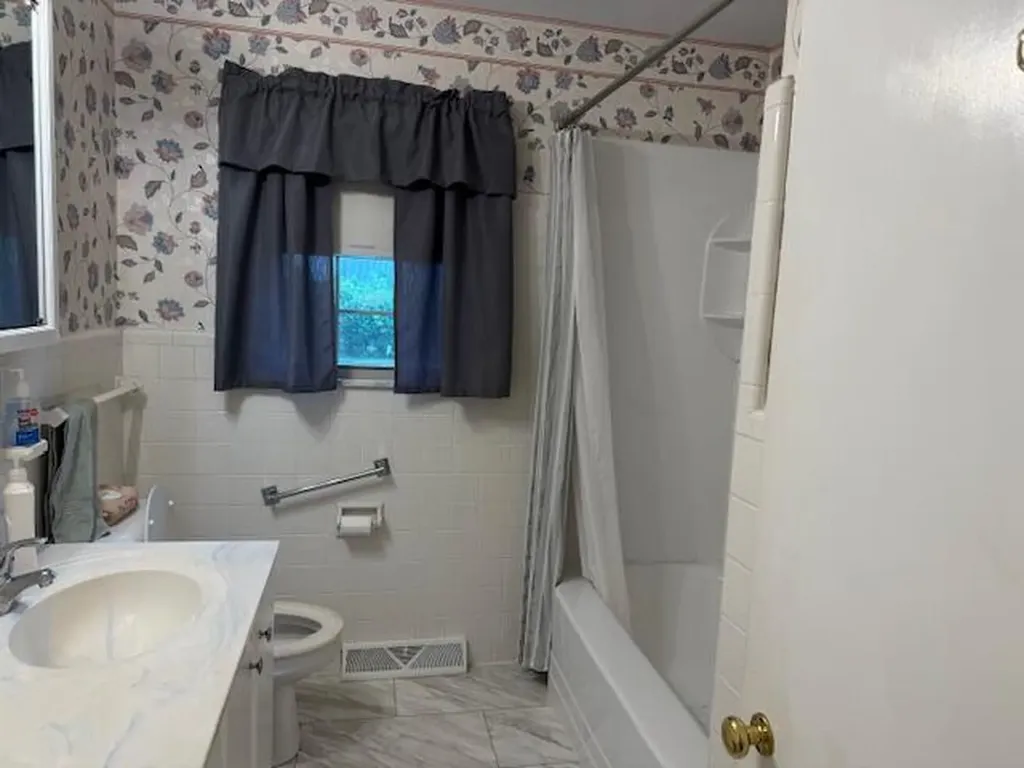 112 Charlotte Drive Cynthiana KY 41031
