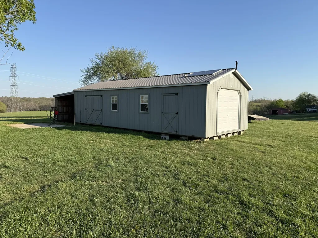 1710 Kentucky 1948 Waynesburg KY 40489