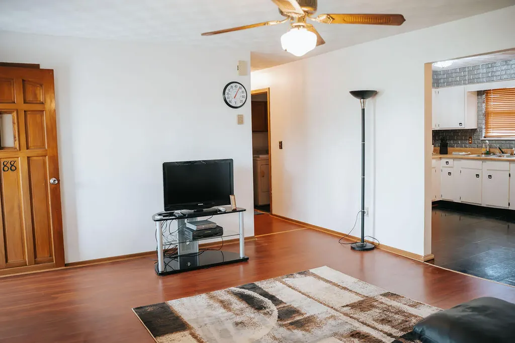 88 Howell Lane Clay City KY 40312