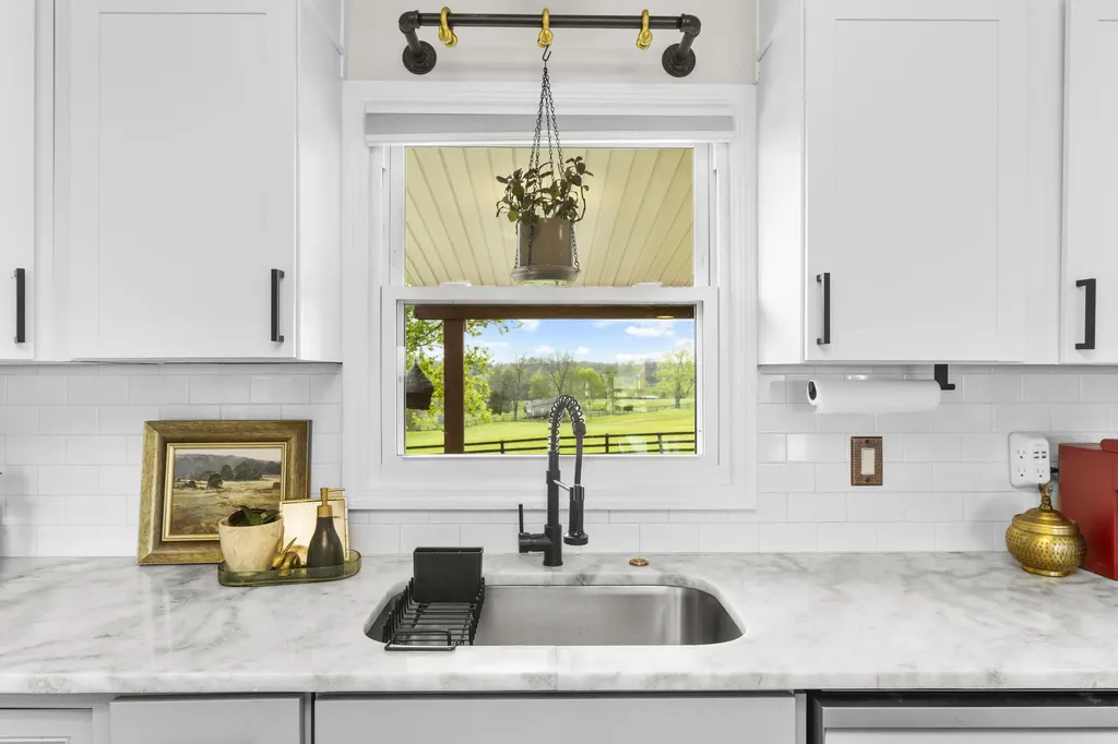 2358 Cincinnati Road Georgetown KY 40324