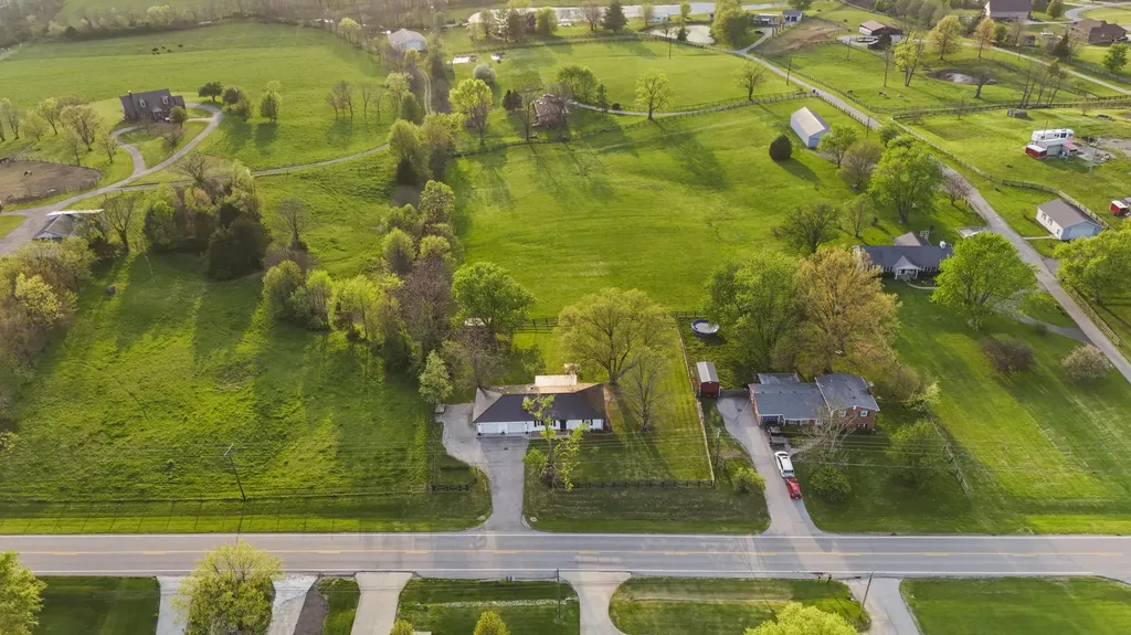 2358 Cincinnati Road Georgetown KY 40324