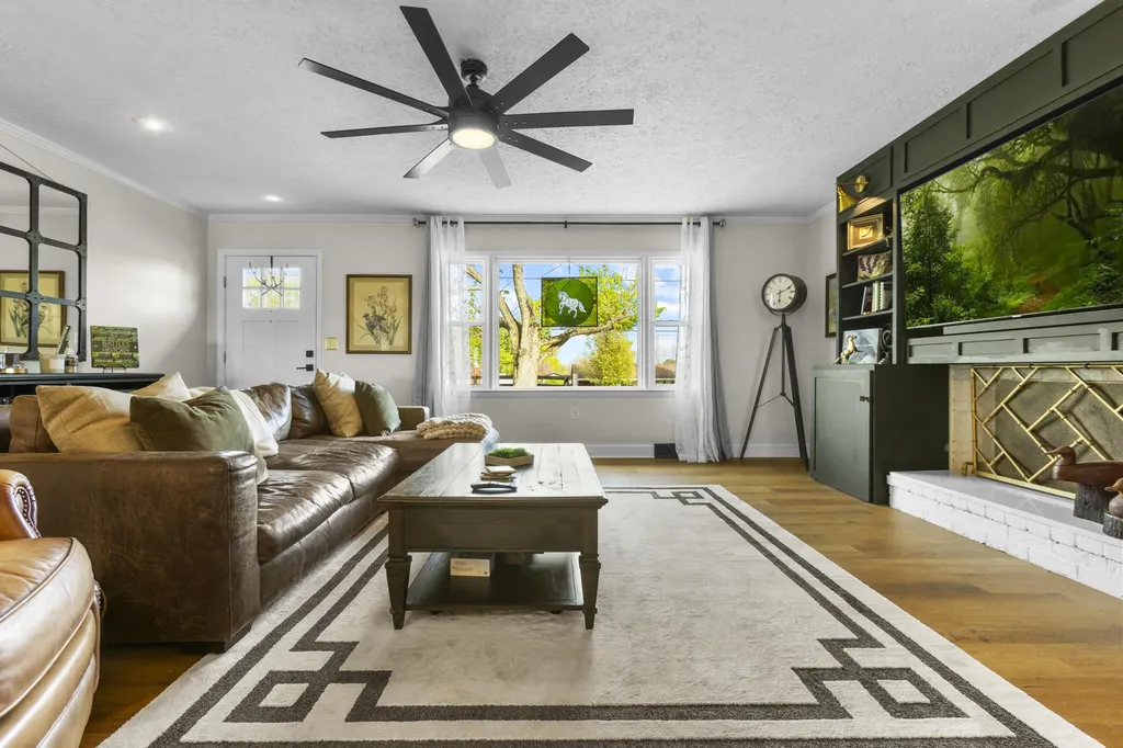 2358 Cincinnati Road Georgetown KY 40324