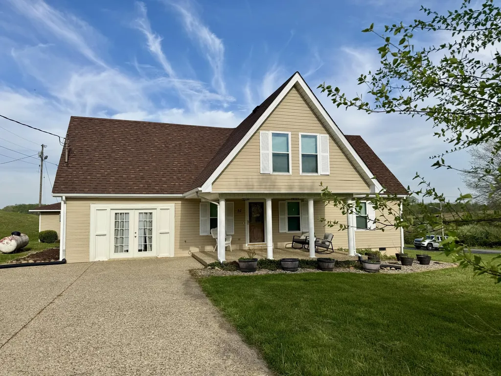 32 Ricky Lane Russell Springs KY 42642