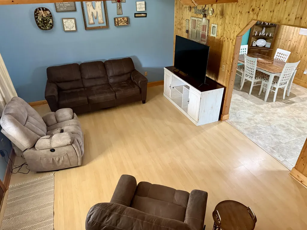 32 Ricky Lane Russell Springs KY 42642
