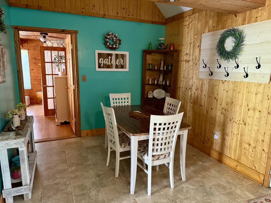 32 Ricky Lane Russell Springs KY 42642