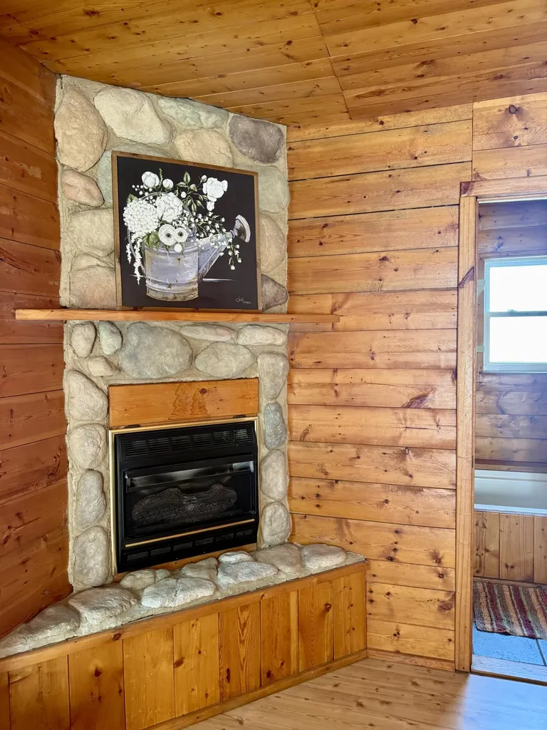 32 Ricky Lane Russell Springs KY 42642