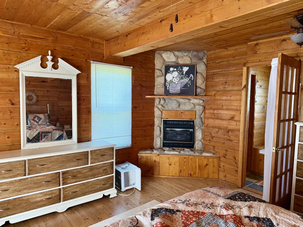 32 Ricky Lane Russell Springs KY 42642