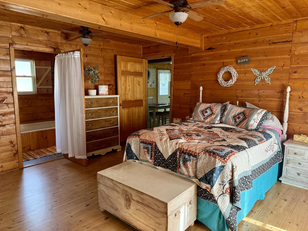32 Ricky Lane Russell Springs KY 42642