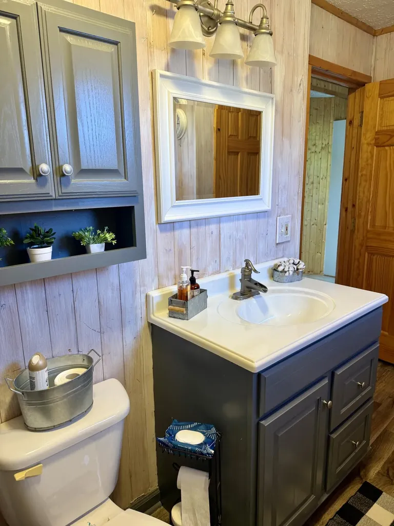 32 Ricky Lane Russell Springs KY 42642