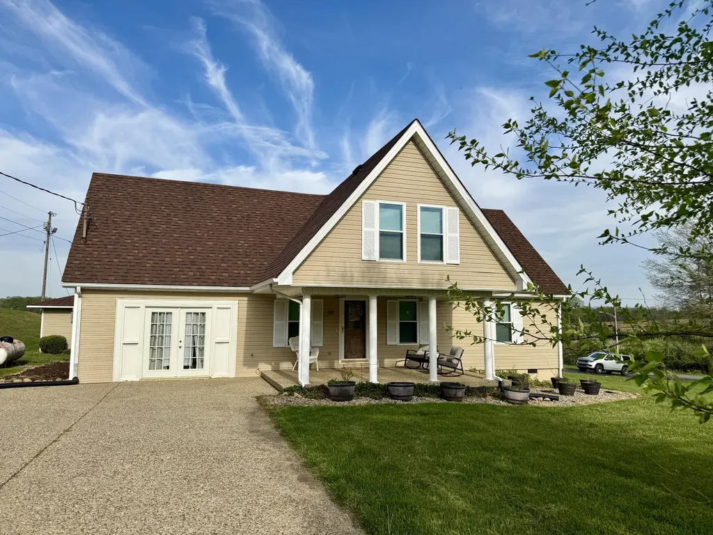 32 Ricky Lane Russell Springs KY 42642