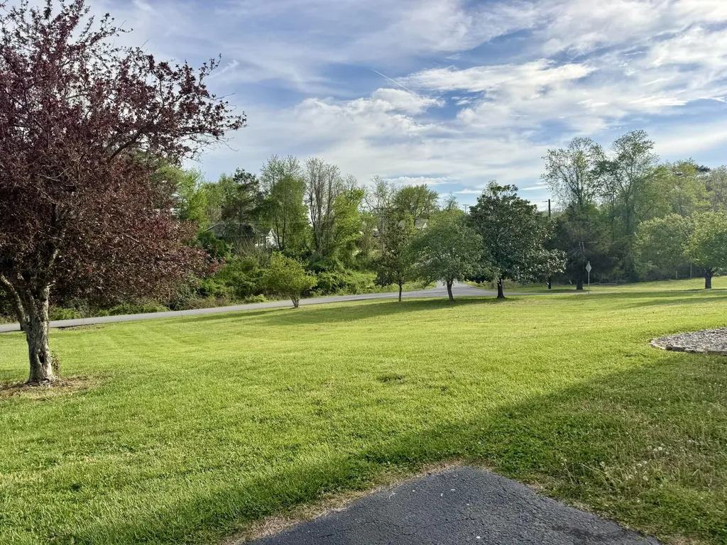 32 Ricky Lane Russell Springs KY 42642