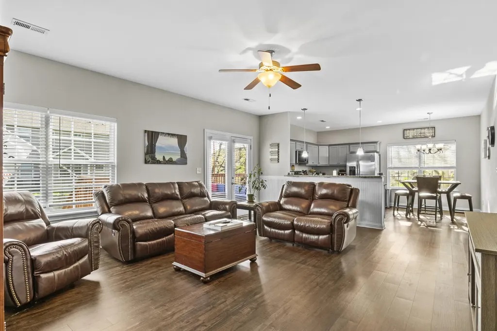 409 White Oak Trace Lexington KY 40511