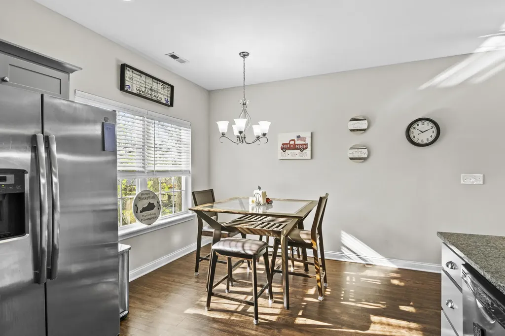 409 White Oak Trace Lexington KY 40511