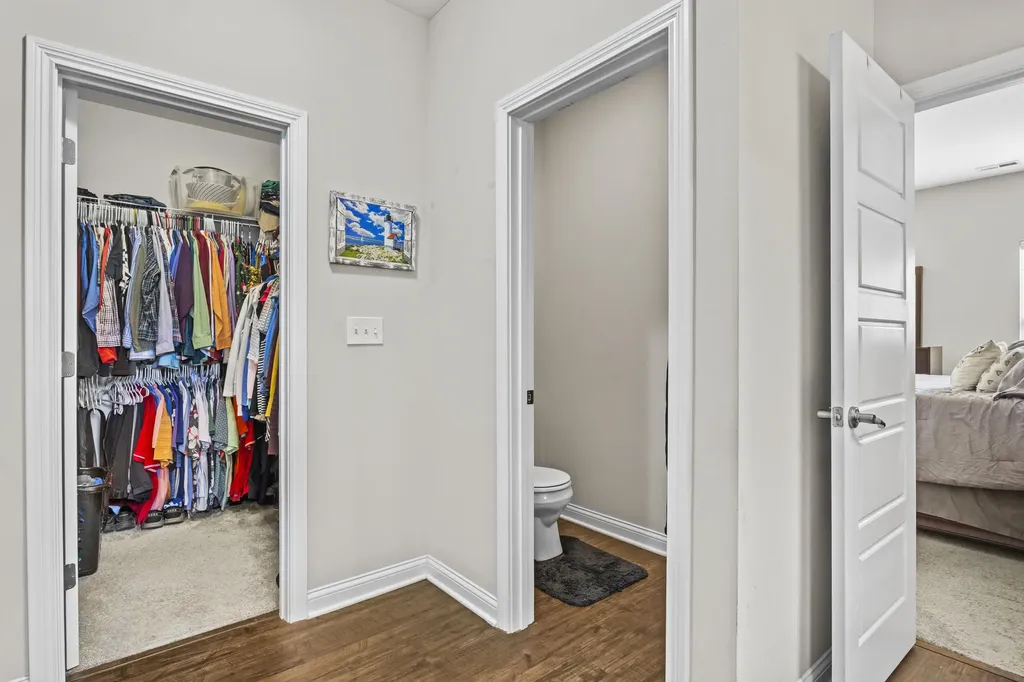 409 White Oak Trace Lexington KY 40511