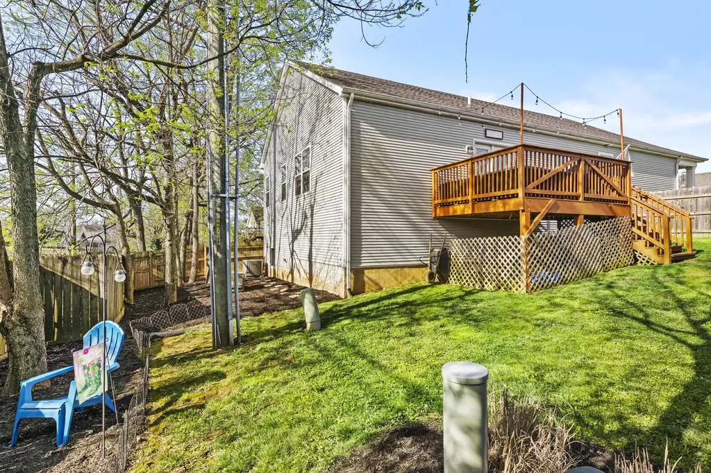 409 White Oak Trace Lexington KY 40511