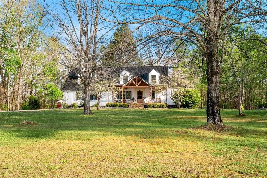 7613 Cumberland Falls Highway Corbin KY 40701
