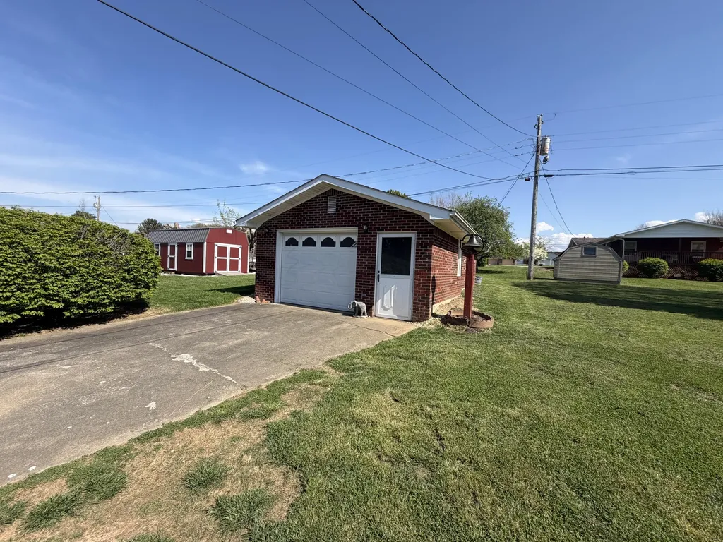 120 Jerri Lane Mt Vernon KY 40456