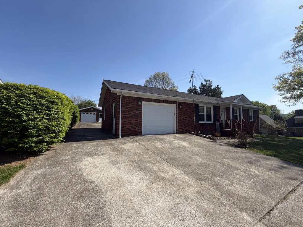 120 Jerri Lane Mt Vernon KY 40456