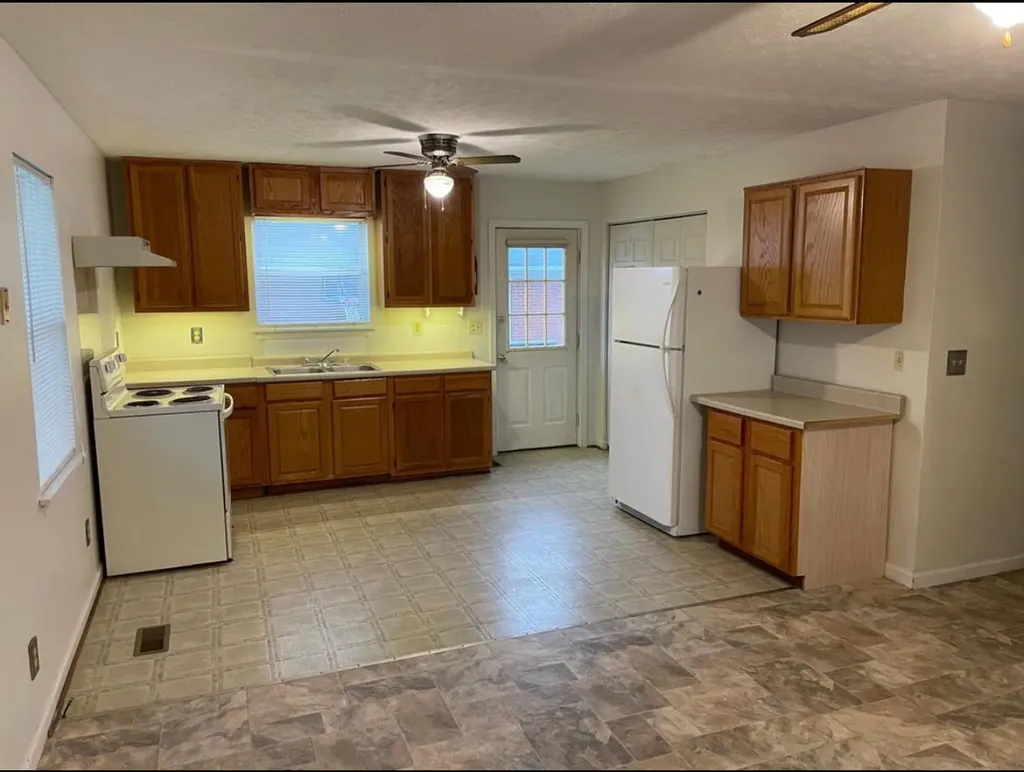 19 3rd Street Winchester KY 40391