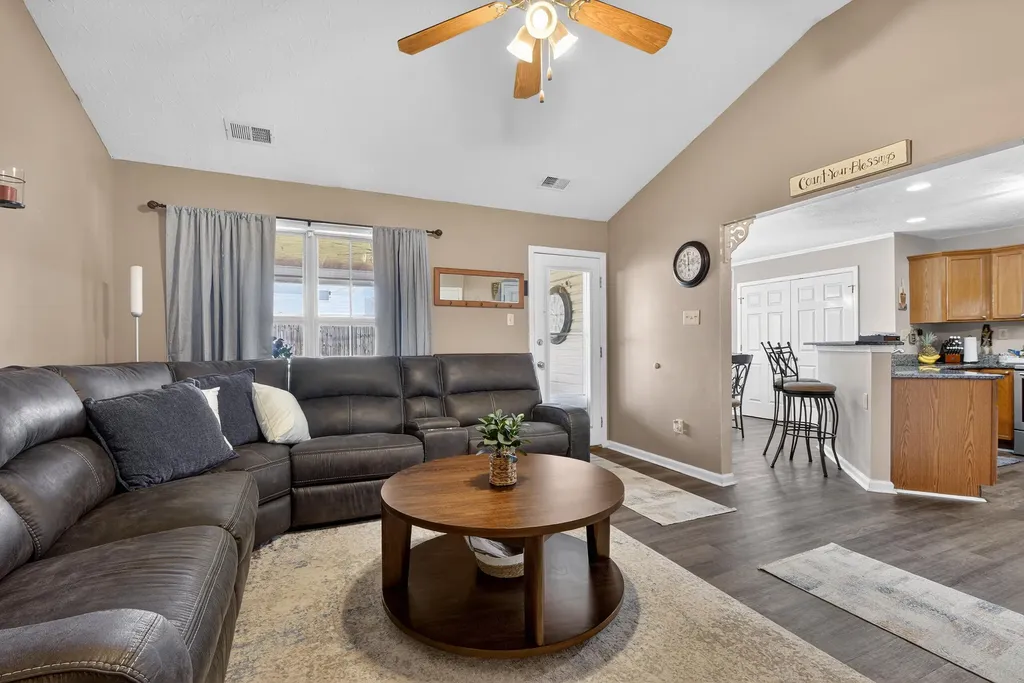 405 Village Parkway Nicholasville KY 40356