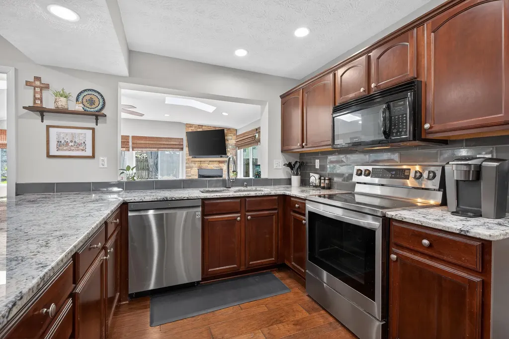 4312 Penshurst Square Lexington KY 40514