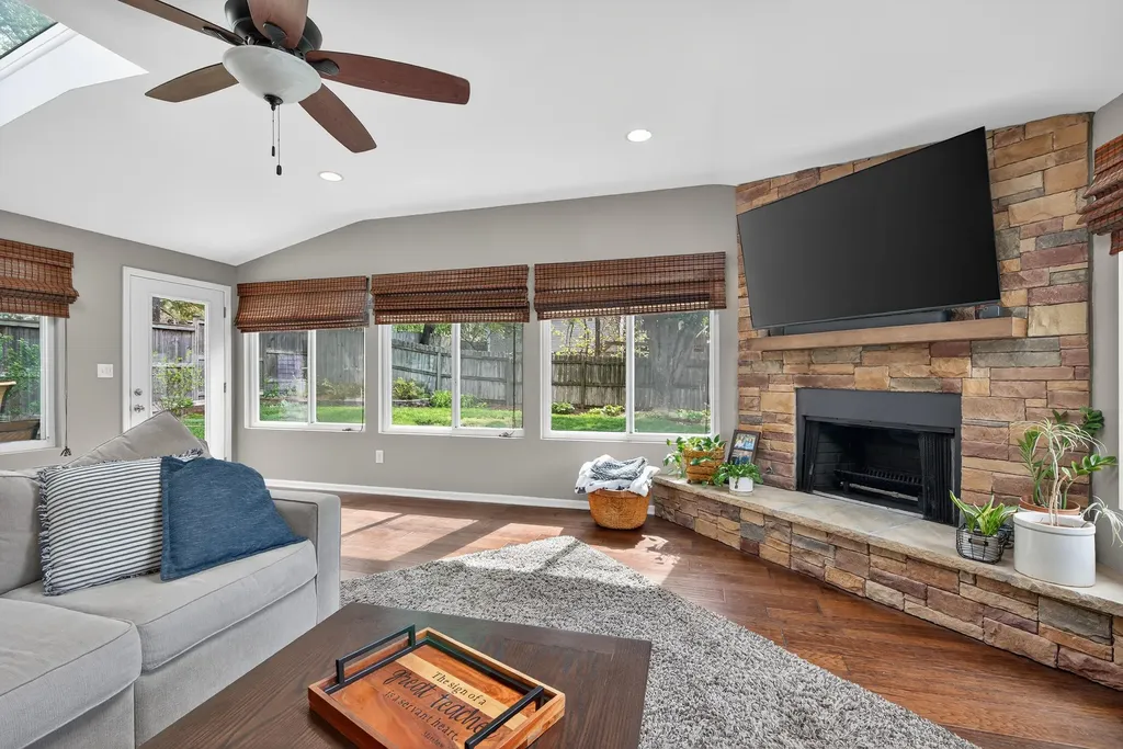 4312 Penshurst Square Lexington KY 40514