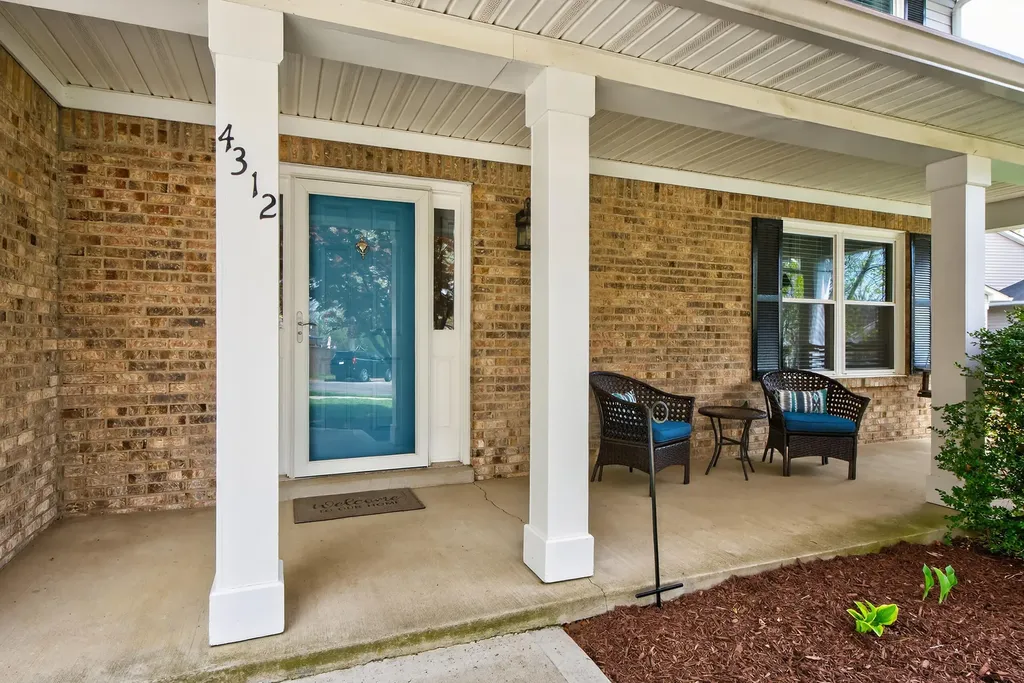 4312 Penshurst Square Lexington KY 40514