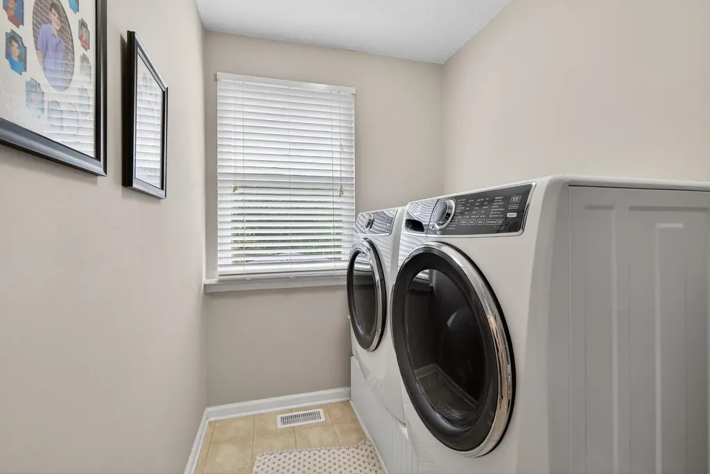 4312 Penshurst Square Lexington KY 40514