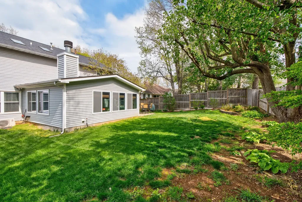 4312 Penshurst Square Lexington KY 40514