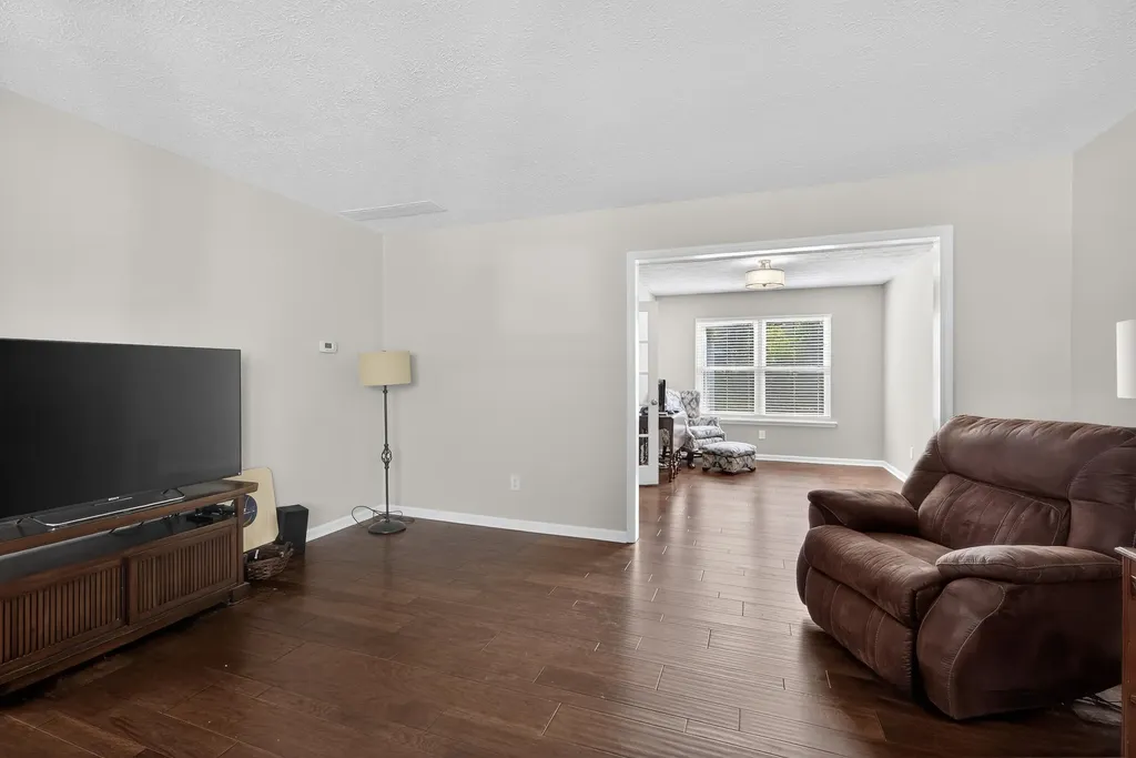 4312 Penshurst Square Lexington KY 40514